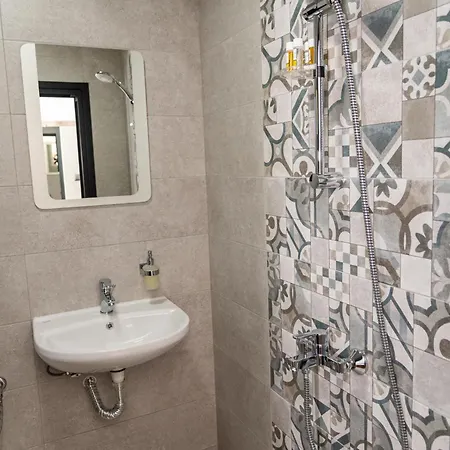 семеен олимп Хотел *